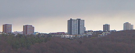 Links der Stadtteil Waldhäuser-Ost.